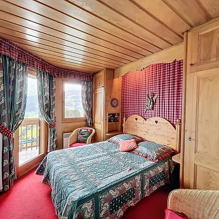 Апартаменты 2 Pieces Avec Parking, Au Pied Des Pistes - Fr-1-560-134 Комблу